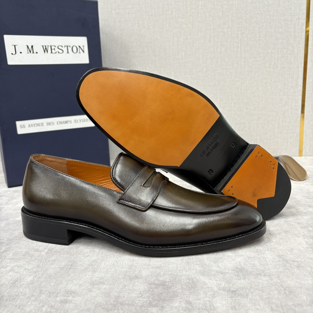 💋💍J.M.Westo*n 威士-顿 男士乐福鞋正装鞋皮鞋 法国顶级皮鞋品牌。精选意大利顶级小牛皮/高丝