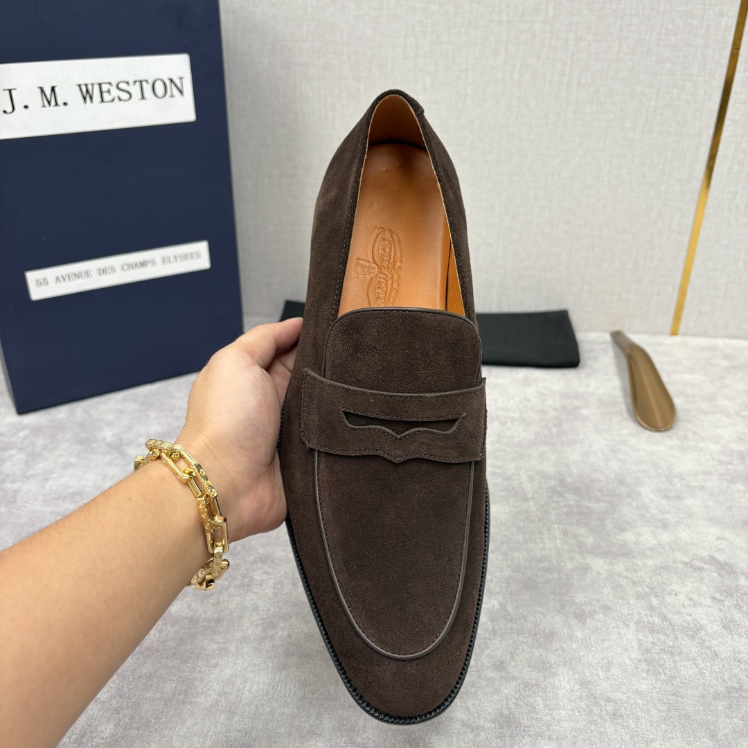 💋💍J.M.Westo*n 威士-顿 男士乐福鞋正装鞋皮鞋 法国顶级皮鞋品牌。精选意大利顶级小牛皮/高丝