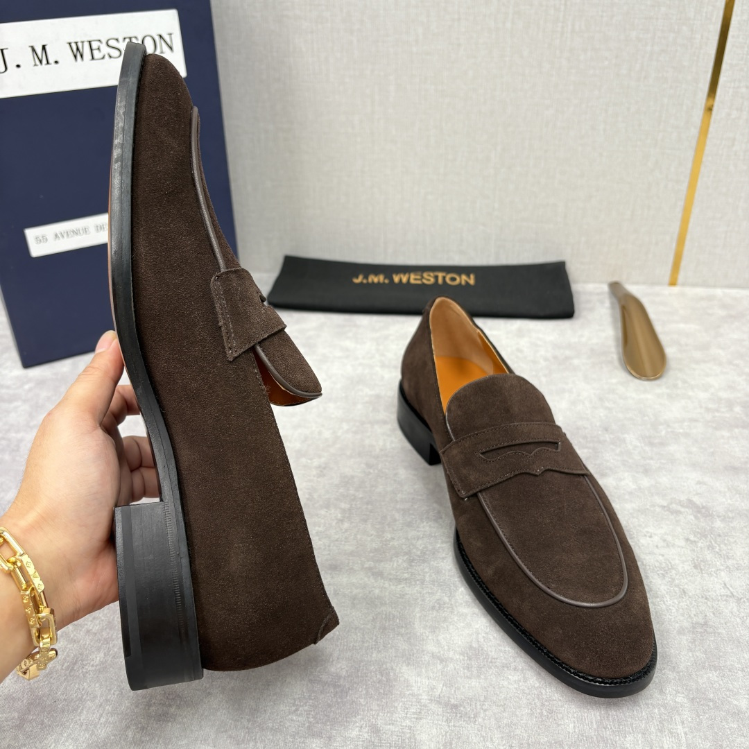 💋💍J.M.Westo*n 威士-顿 男士乐福鞋正装鞋皮鞋 法国顶级皮鞋品牌。精选意大利顶级小牛皮/高丝