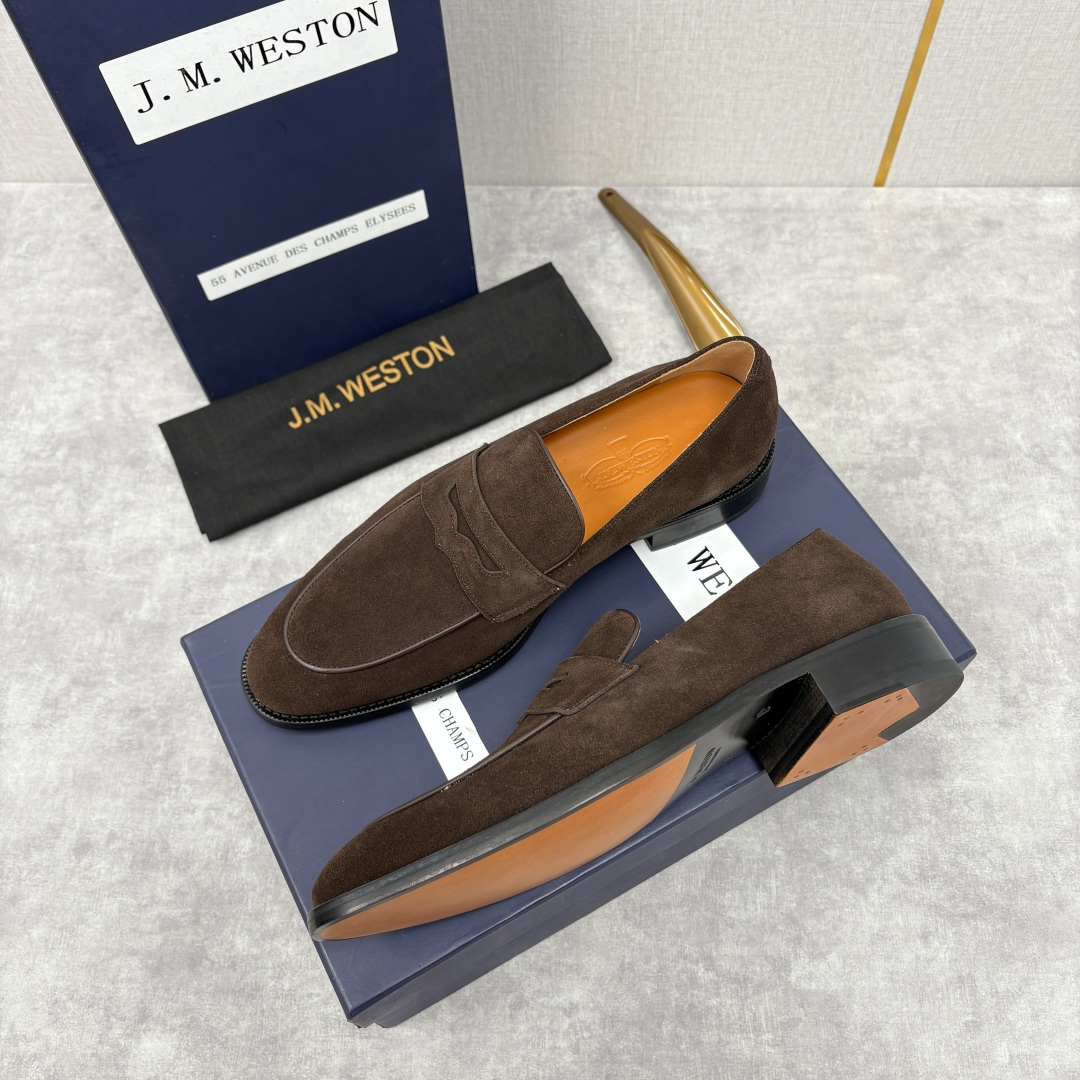 💋💍J.M.Westo*n 威士-顿 男士乐福鞋正装鞋皮鞋 法国顶级皮鞋品牌。精选意大利顶级小牛皮/高丝