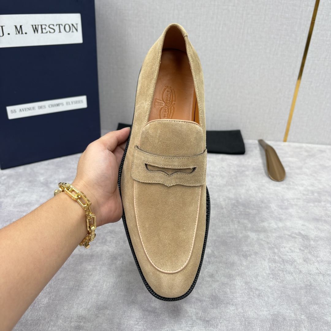 💋💍J.M.Westo*n 威士-顿 男士乐福鞋正装鞋皮鞋 法国顶级皮鞋品牌。精选意大利顶级小牛皮/高丝