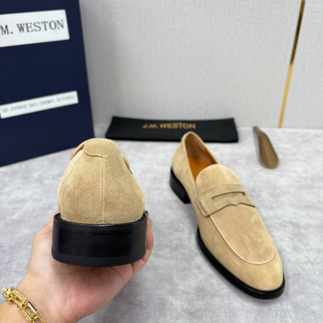 💋💍J.M.Westo*n 威士-顿 男士乐福鞋正装鞋皮鞋 法国顶级皮鞋品牌。精选意大利顶级小牛皮/高丝