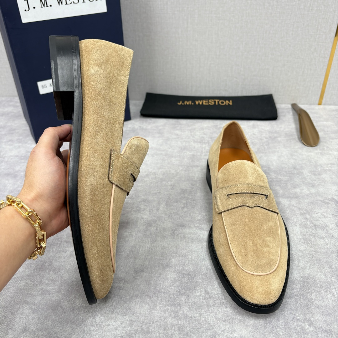 💋💍J.M.Westo*n 威士-顿 男士乐福鞋正装鞋皮鞋 法国顶级皮鞋品牌。精选意大利顶级小牛皮/高丝