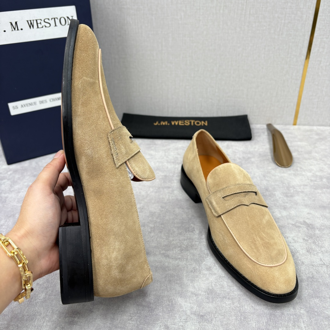 💋💍J.M.Westo*n 威士-顿 男士乐福鞋正装鞋皮鞋 法国顶级皮鞋品牌。精选意大利顶级小牛皮/高丝