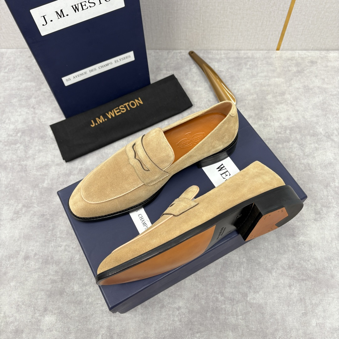 💋💍J.M.Westo*n 威士-顿 男士乐福鞋正装鞋皮鞋 法国顶级皮鞋品牌。精选意大利顶级小牛皮/高丝