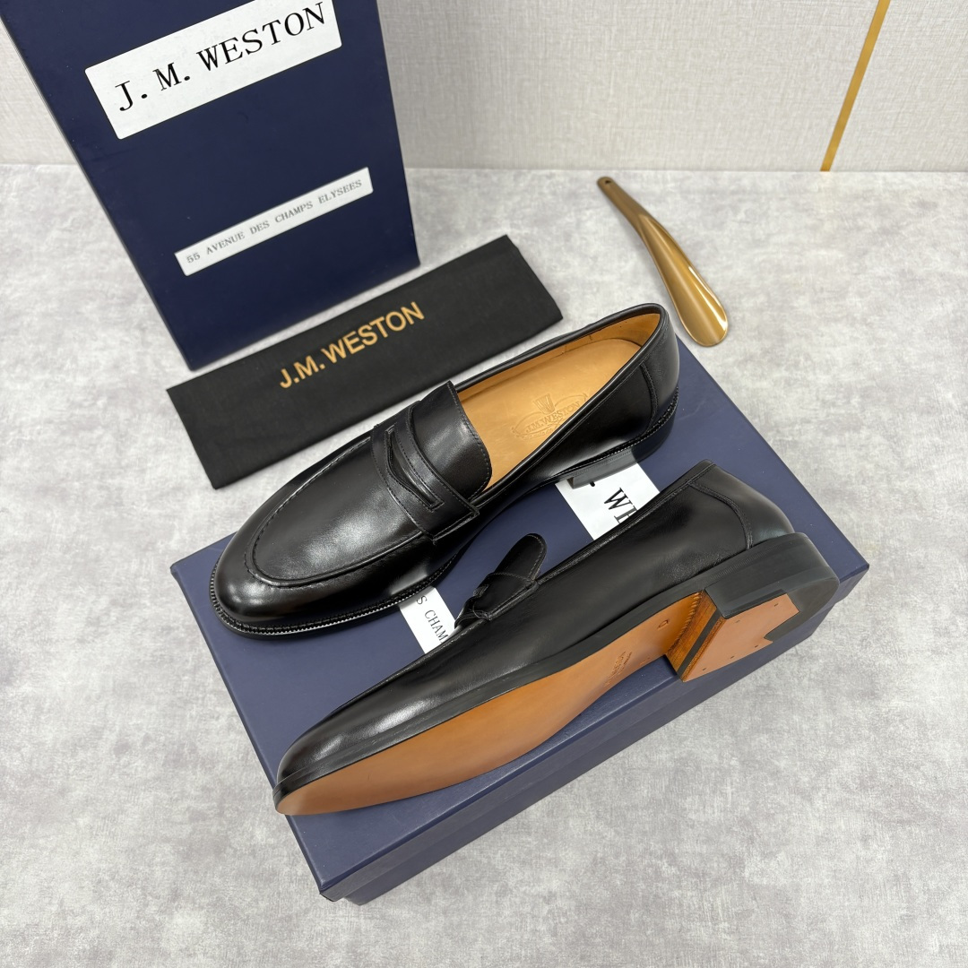 💋💍J.M.Westo*n 威士-顿 男士乐福鞋正装鞋皮鞋 法国顶级皮鞋品牌。精选意大利顶级小牛皮/高丝