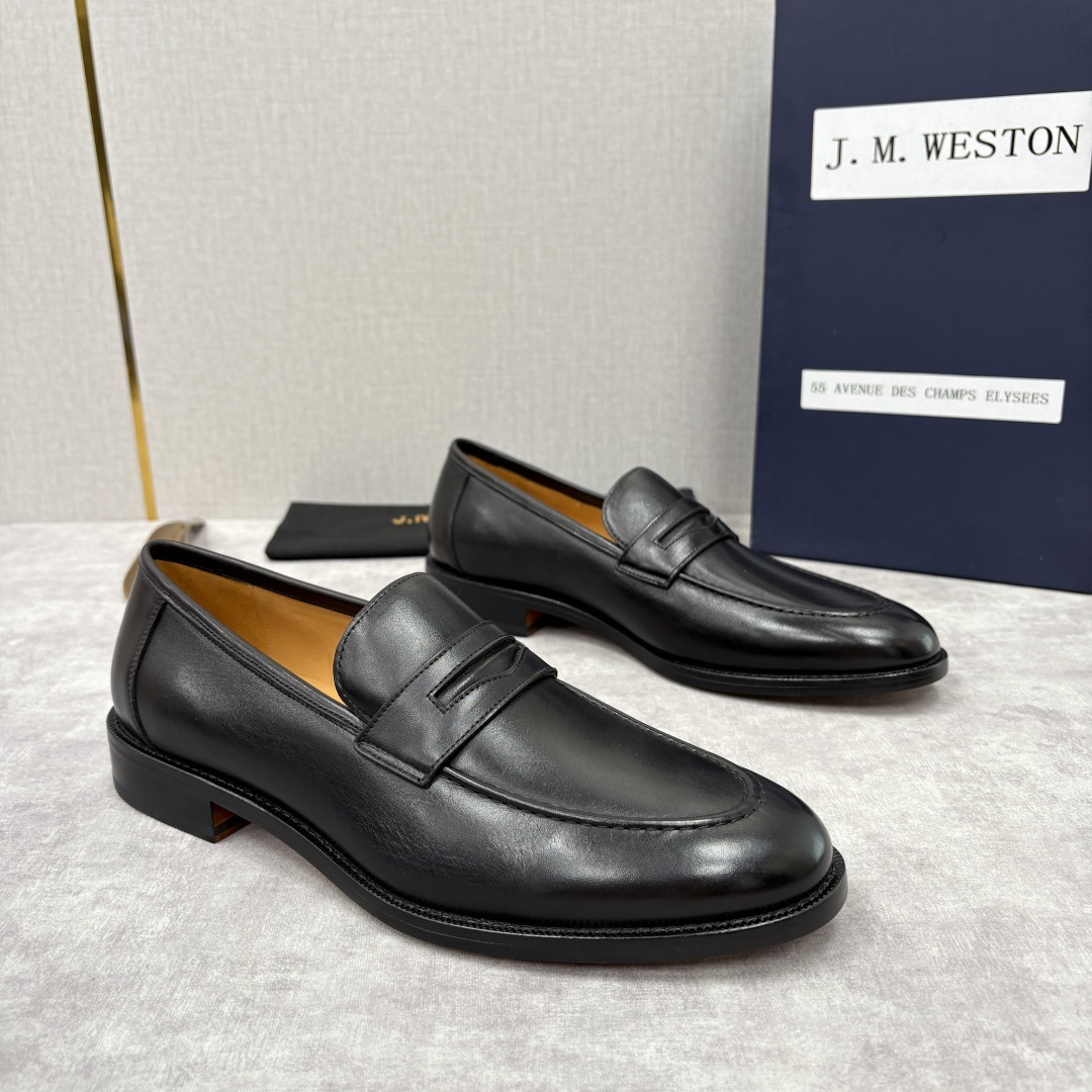 💋💍J.M.Westo*n 威士-顿 男士乐福鞋正装鞋皮鞋 法国顶级皮鞋品牌。精选意大利顶级小牛皮/高丝