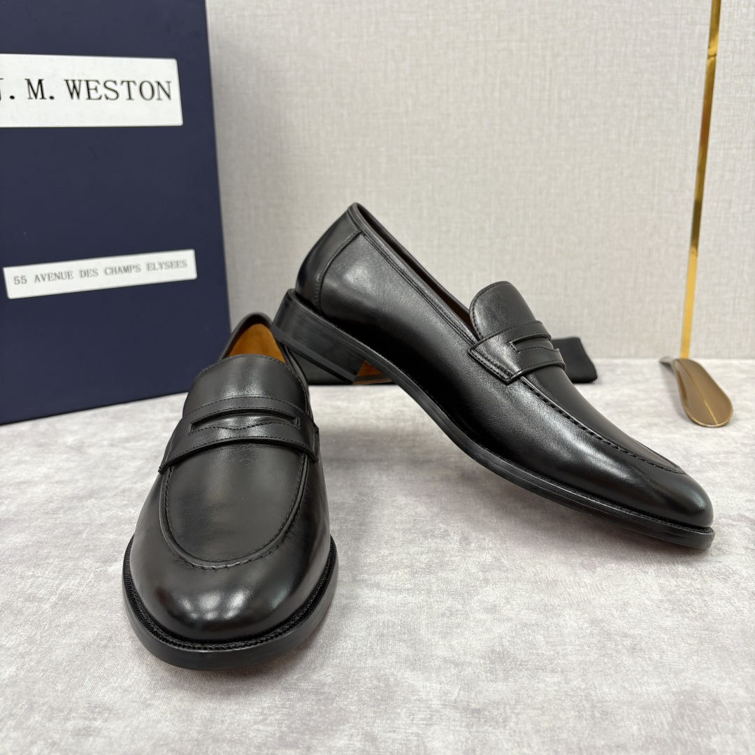 💋💍J.M.Westo*n 威士-顿 男士乐福鞋正装鞋皮鞋 法国顶级皮鞋品牌。精选意大利顶级小牛皮/高丝
