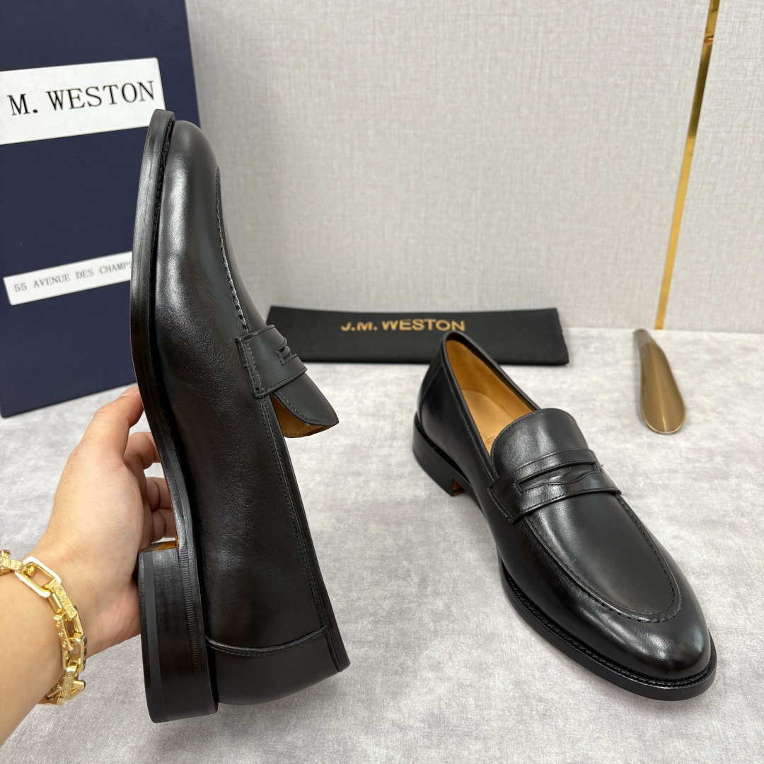 💋💍J.M.Westo*n 威士-顿 男士乐福鞋正装鞋皮鞋 法国顶级皮鞋品牌。精选意大利顶级小牛皮/高丝