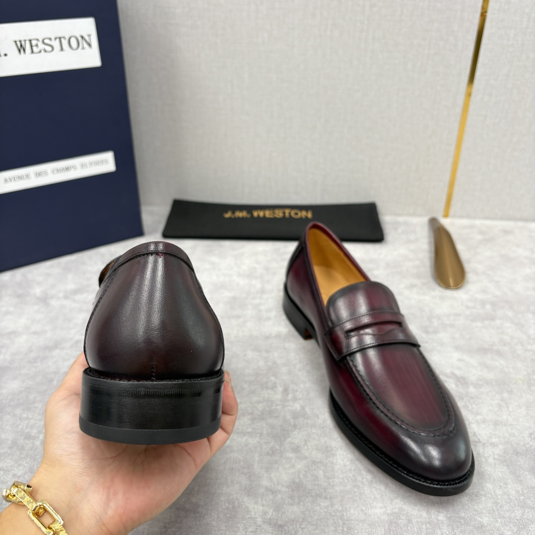 💋💍J.M.Westo*n 威士-顿 男士乐福鞋正装鞋皮鞋 法国顶级皮鞋品牌。精选意大利顶级小牛皮/高丝