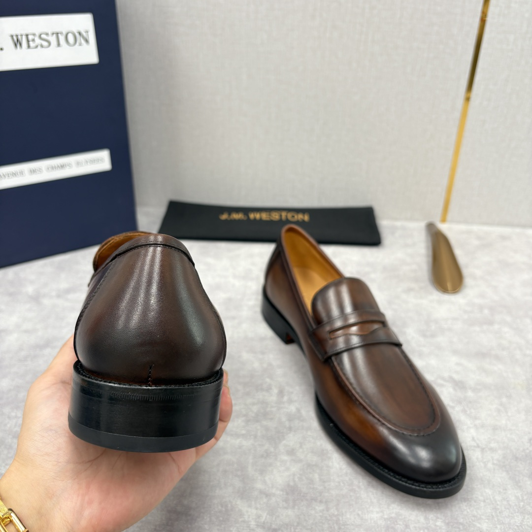 💋💍J.M.Westo*n 威士-顿 男士乐福鞋正装鞋皮鞋 法国顶级皮鞋品牌。精选意大利顶级小牛皮/高丝