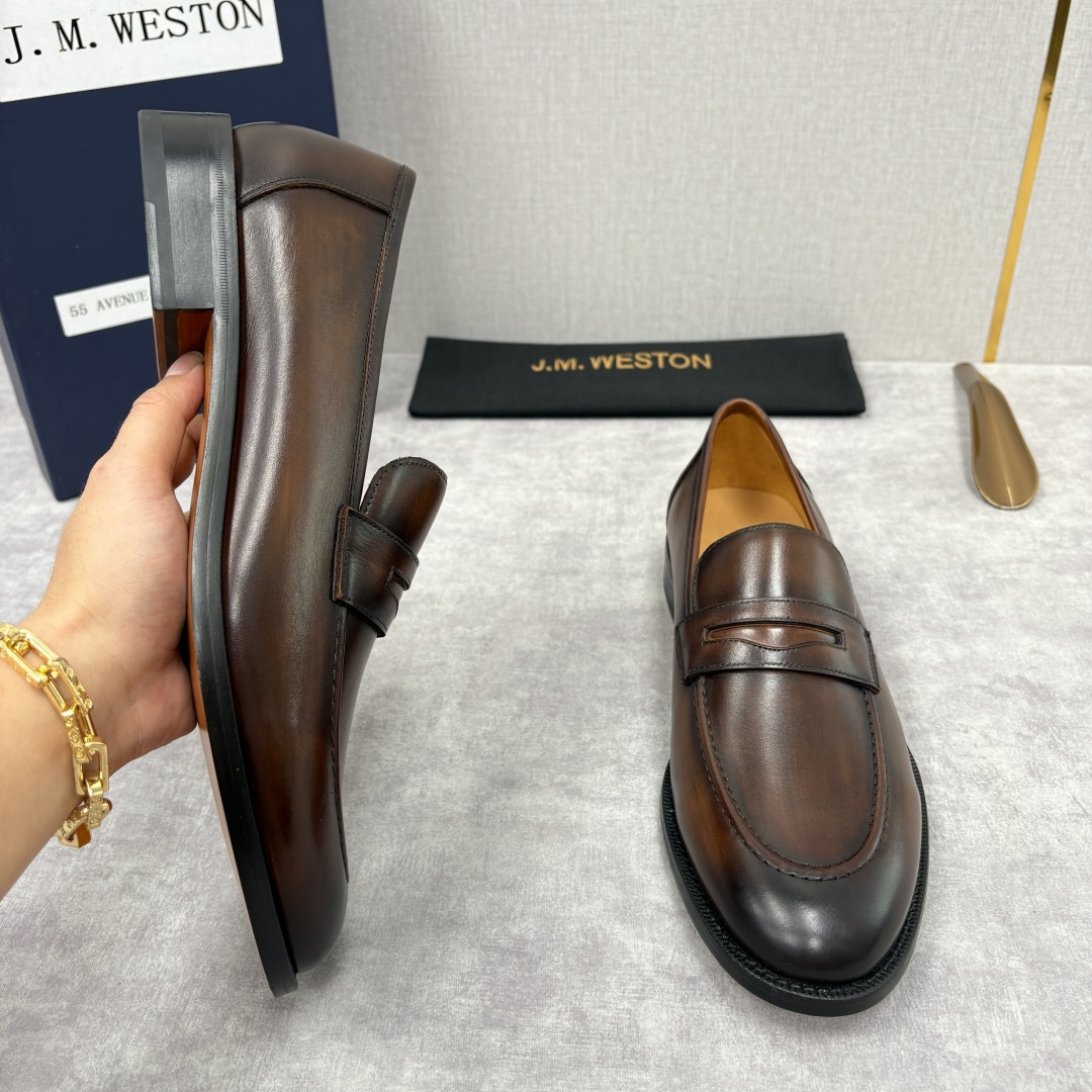 💋💍J.M.Westo*n 威士-顿 男士乐福鞋正装鞋皮鞋 法国顶级皮鞋品牌。精选意大利顶级小牛皮/高丝
