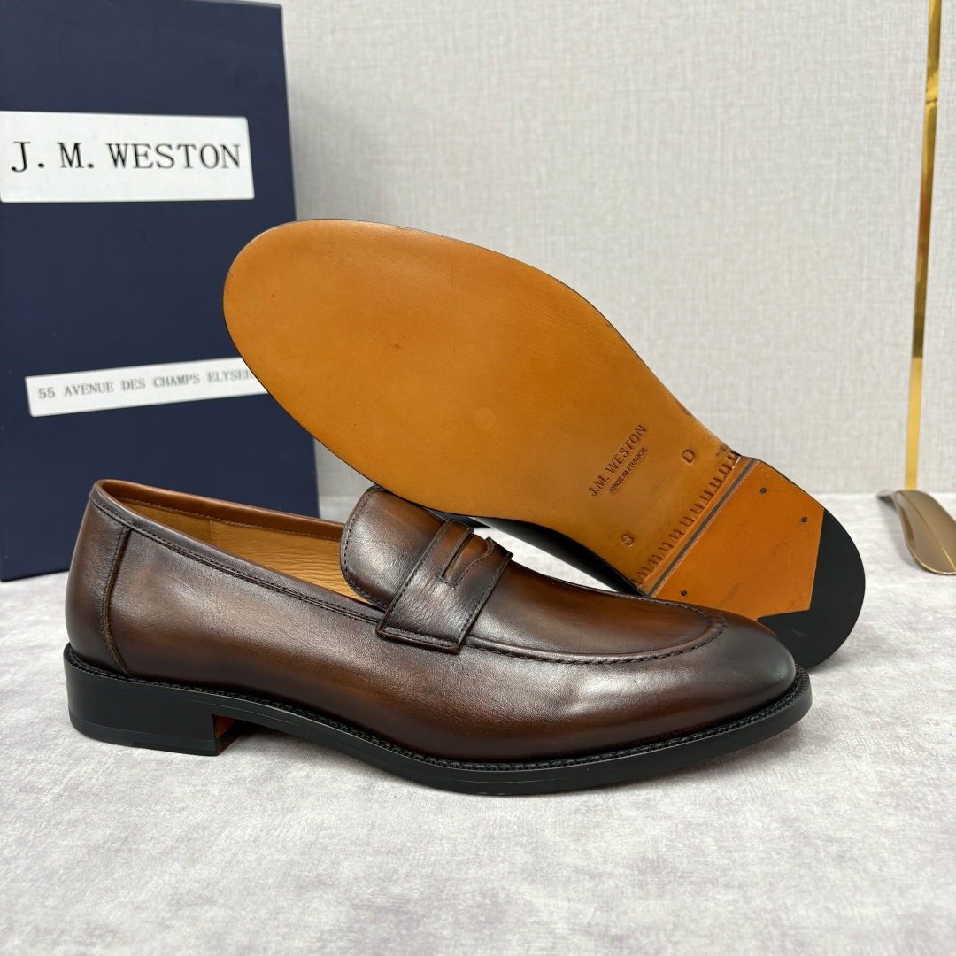 💋💍J.M.Westo*n 威士-顿 男士乐福鞋正装鞋皮鞋 法国顶级皮鞋品牌。精选意大利顶级小牛皮/高丝