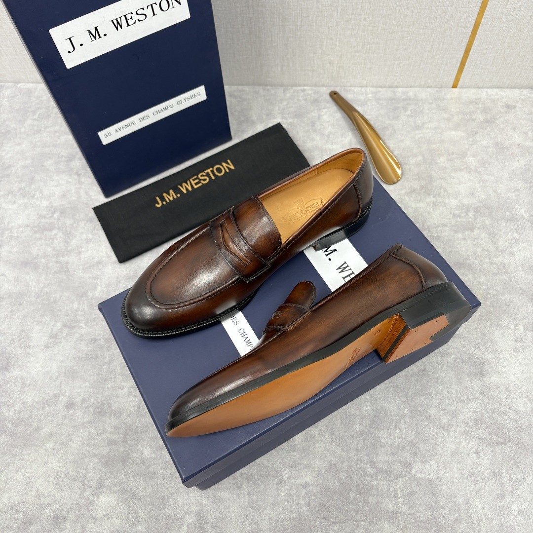💋💍J.M.Westo*n 威士-顿 男士乐福鞋正装鞋皮鞋 法国顶级皮鞋品牌。精选意大利顶级小牛皮/高丝