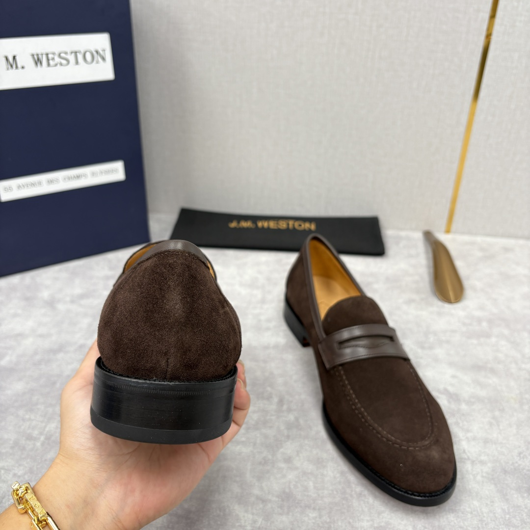 💋💍J.M.Westo*n 威士-顿 男士乐福鞋正装鞋皮鞋 法国顶级皮鞋品牌。精选意大利顶级小牛皮/高丝