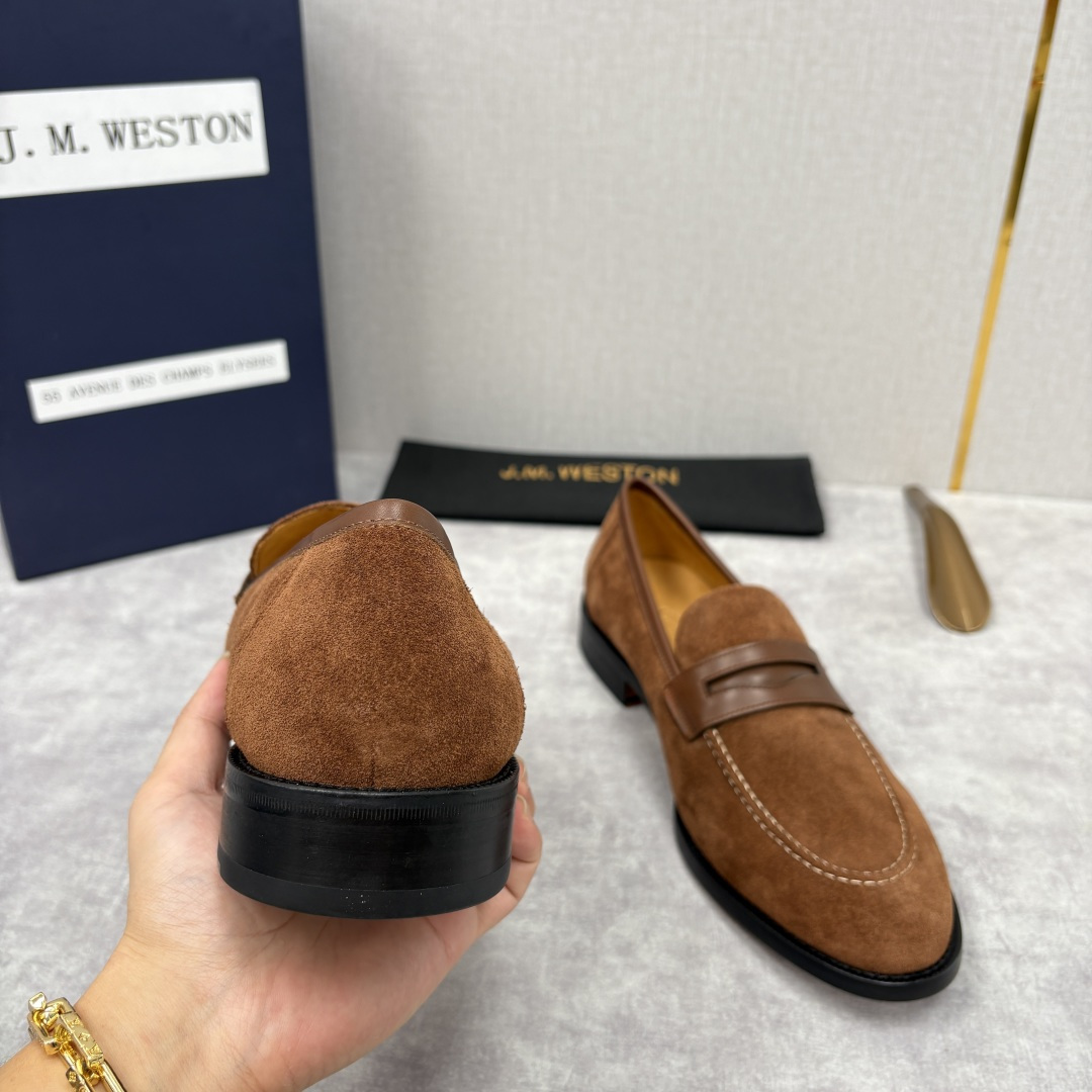 💋💍J.M.Westo*n 威士-顿 男士乐福鞋正装鞋皮鞋 法国顶级皮鞋品牌。精选意大利顶级小牛皮/高丝