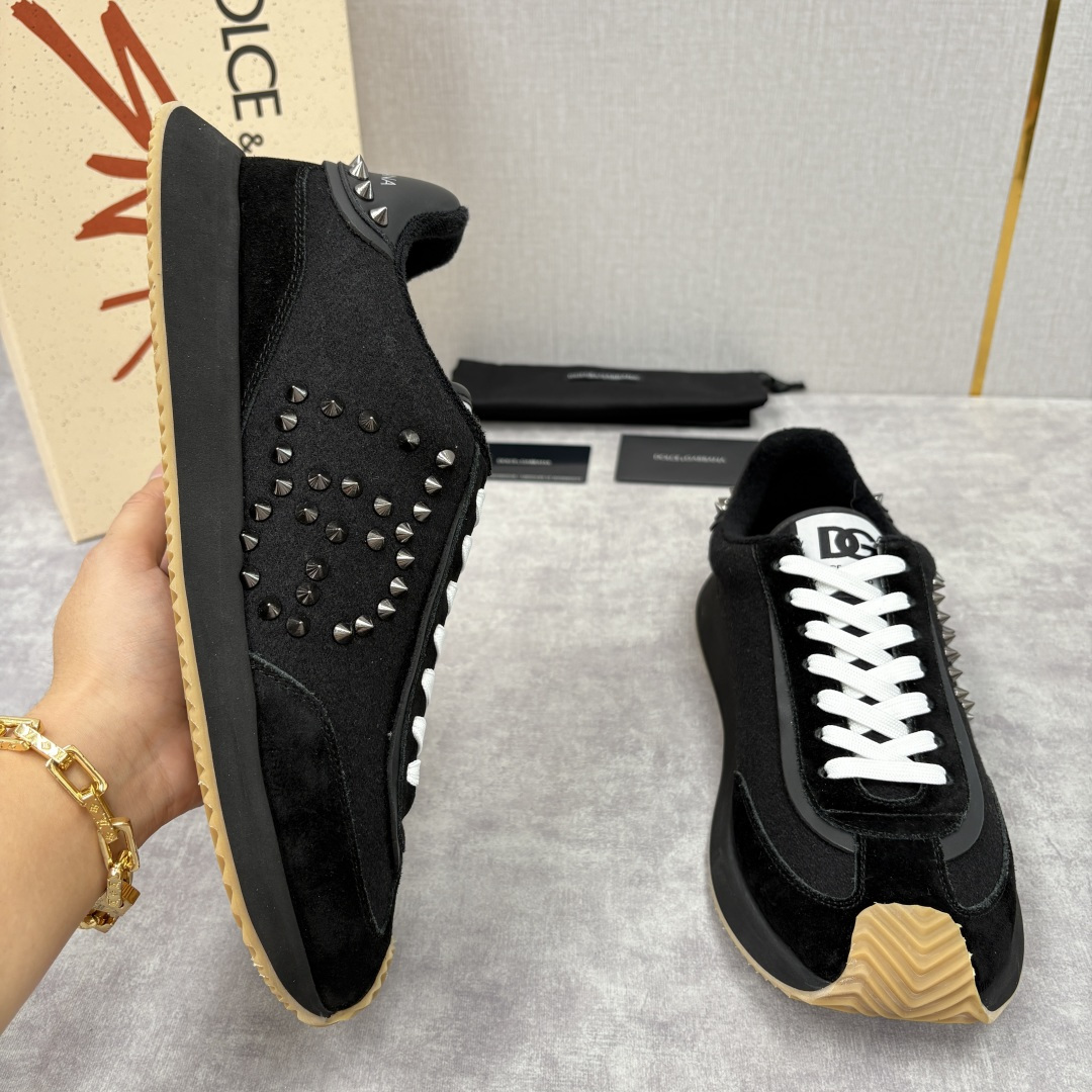💋💍DG 家新品 Dolce &Gabban* 杜嘉～班纳 天鹅绒拼接撞色铆钉休闲运动鞋 铆钉复古运动鞋