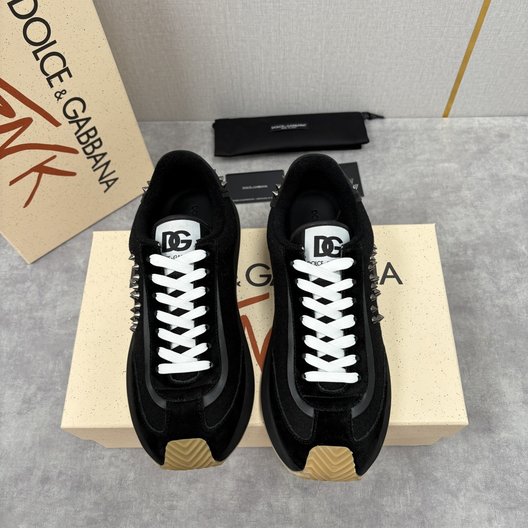💋💍DG 家新品 Dolce &Gabban* 杜嘉～班纳 天鹅绒拼接撞色铆钉休闲运动鞋 铆钉复古运动鞋