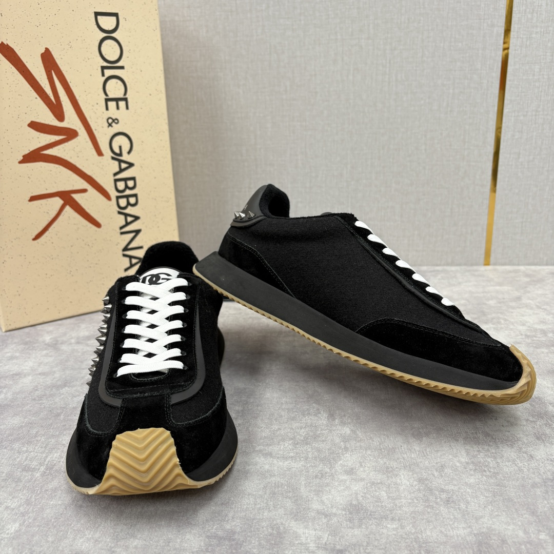 💋💍DG 家新品 Dolce &Gabban* 杜嘉～班纳 天鹅绒拼接撞色铆钉休闲运动鞋 铆钉复古运动鞋