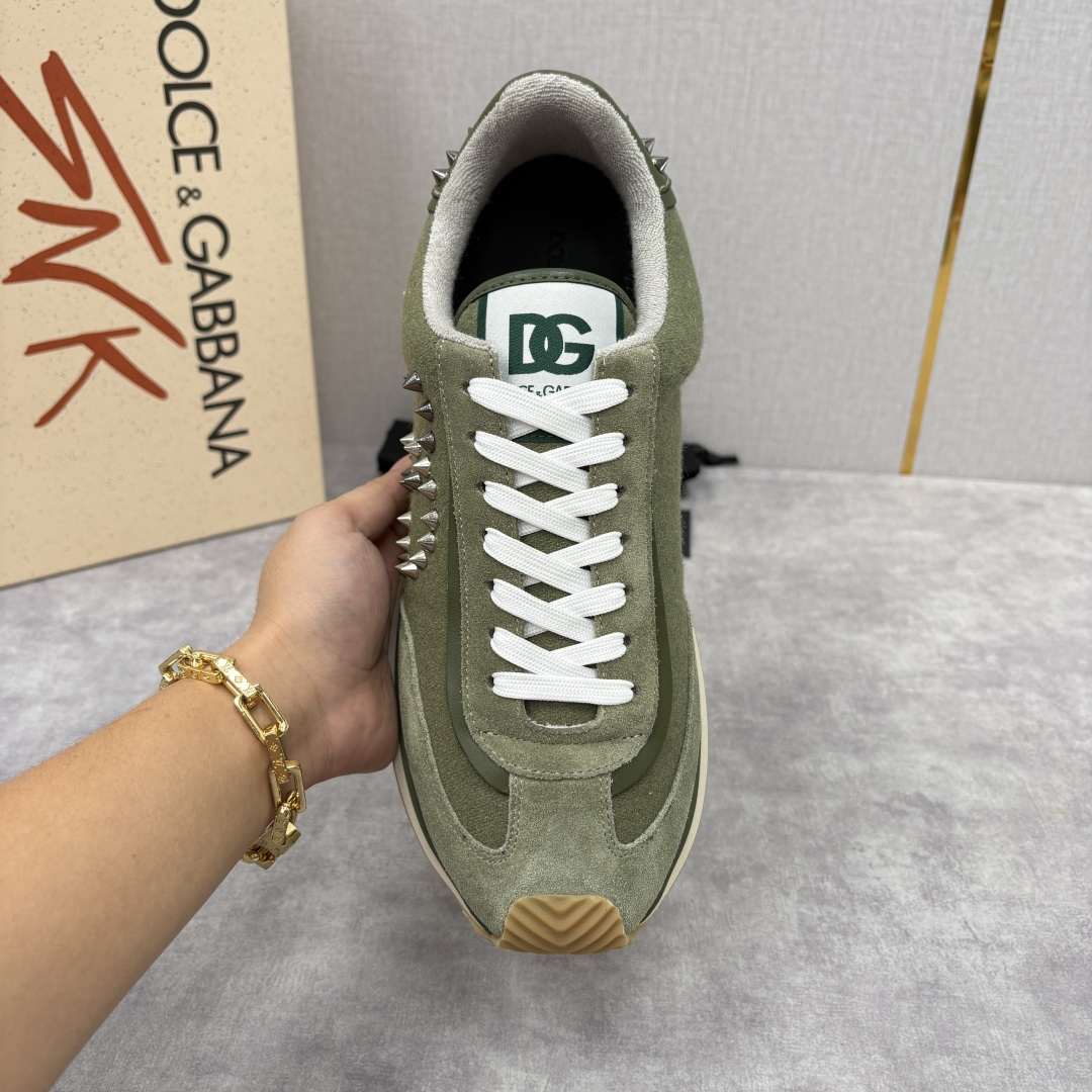 💋💍DG 家新品 Dolce &Gabban* 杜嘉～班纳 天鹅绒拼接撞色铆钉休闲运动鞋 铆钉复古运动鞋