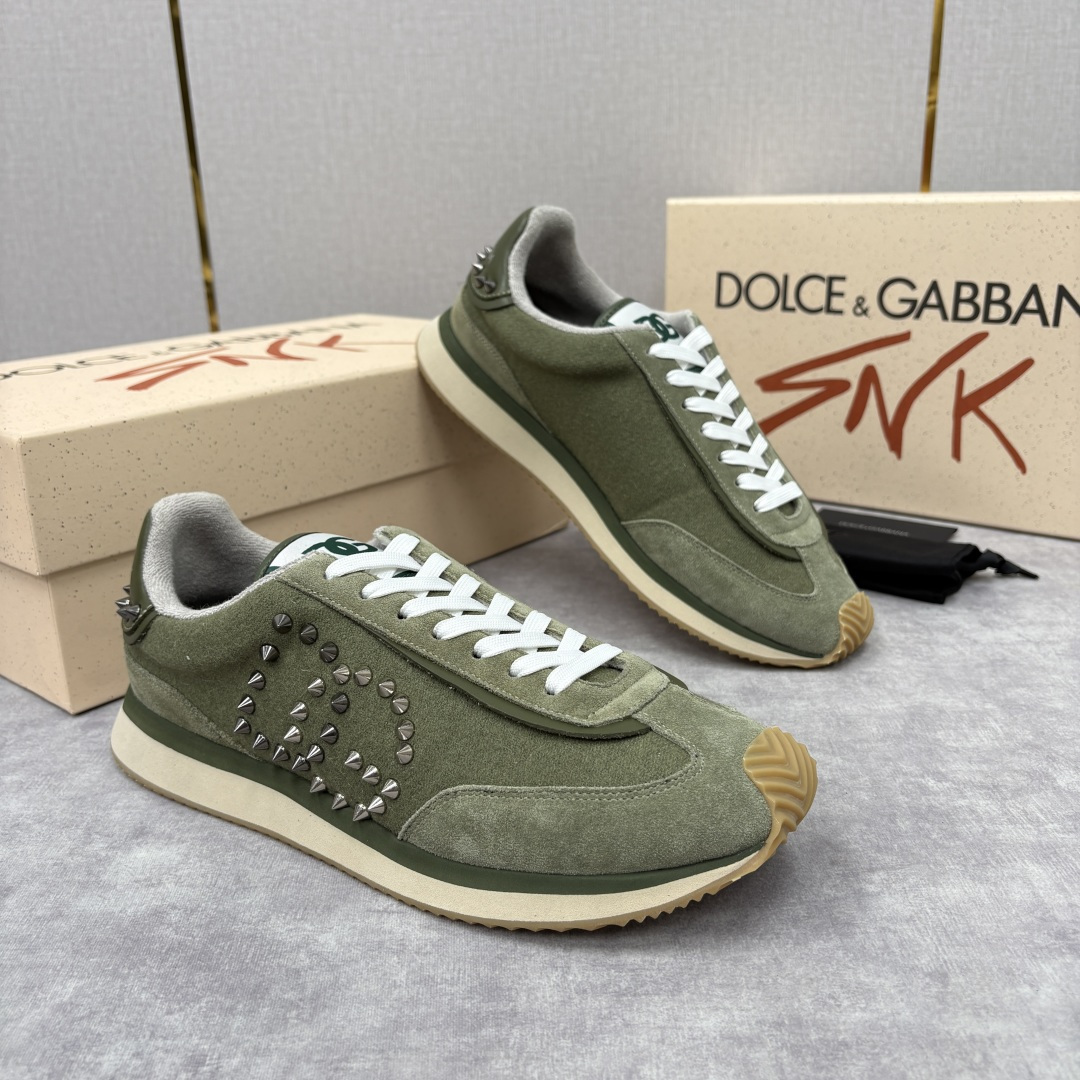 💋💍DG 家新品 Dolce &Gabban* 杜嘉～班纳 天鹅绒拼接撞色铆钉休闲运动鞋 铆钉复古运动鞋