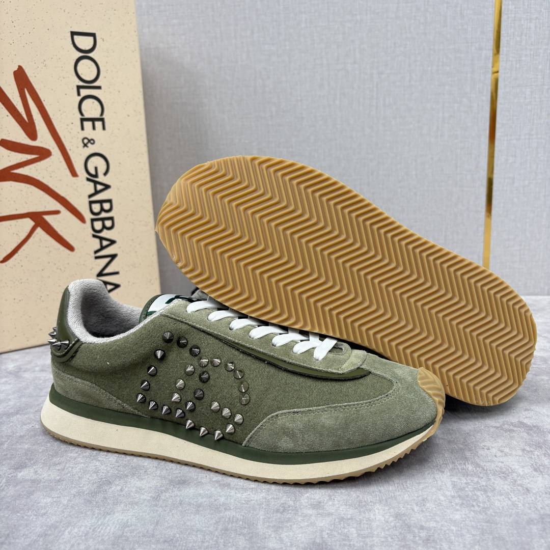 💋💍DG 家新品 Dolce &Gabban* 杜嘉～班纳 天鹅绒拼接撞色铆钉休闲运动鞋 铆钉复古运动鞋