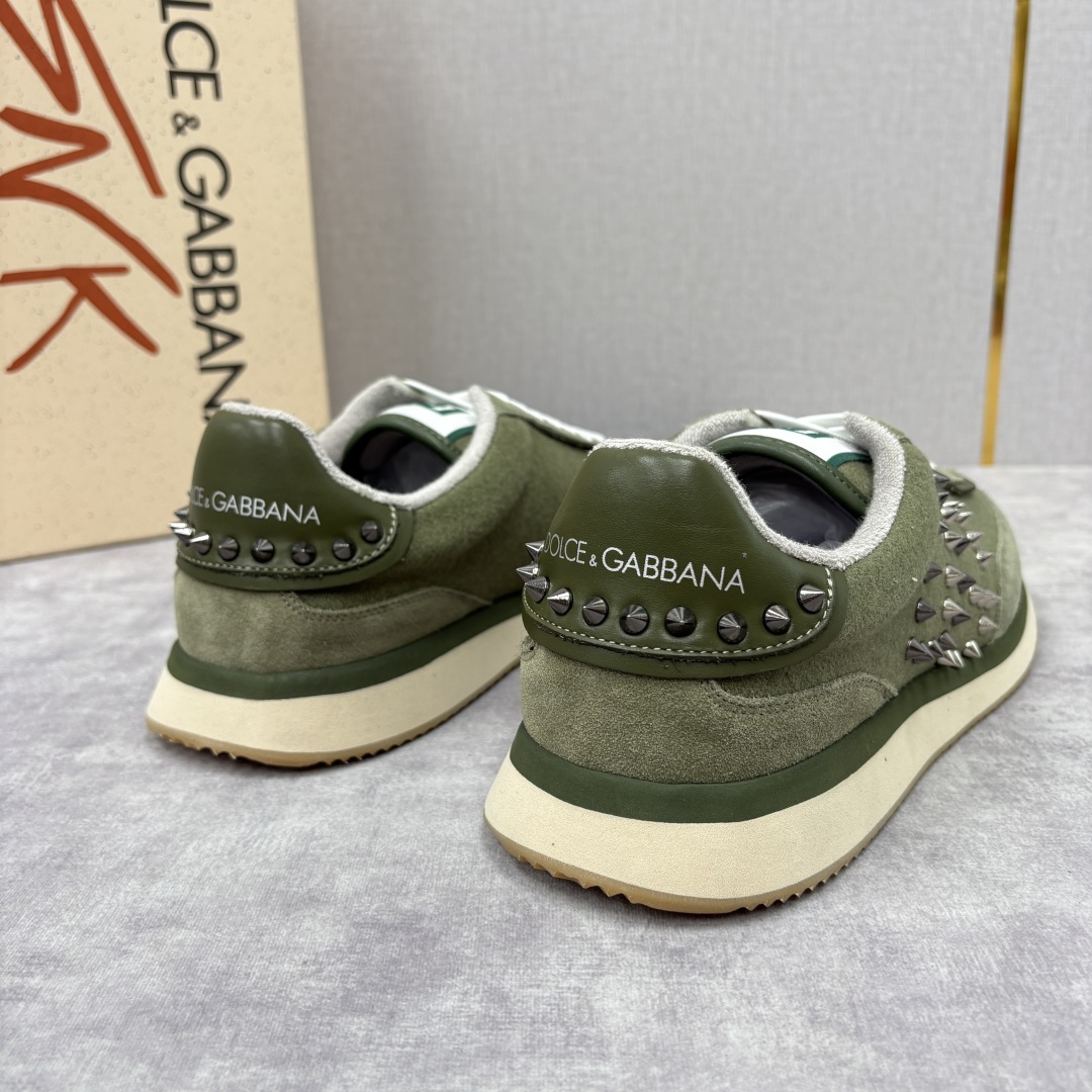 💋💍DG 家新品 Dolce &Gabban* 杜嘉～班纳 天鹅绒拼接撞色铆钉休闲运动鞋 铆钉复古运动鞋