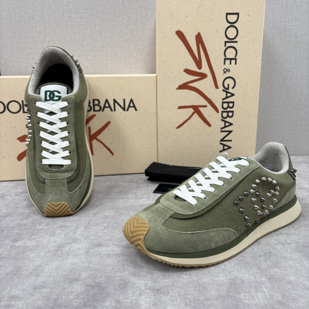 💋💍DG 家新品 Dolce &Gabban* 杜嘉～班纳 天鹅绒拼接撞色铆钉休闲运动鞋 铆钉复古运动鞋