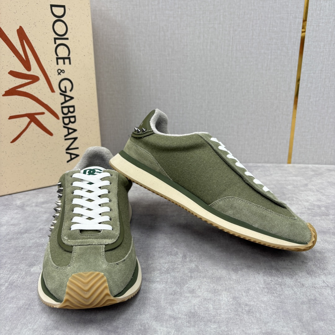 💋💍DG 家新品 Dolce &Gabban* 杜嘉～班纳 天鹅绒拼接撞色铆钉休闲运动鞋 铆钉复古运动鞋