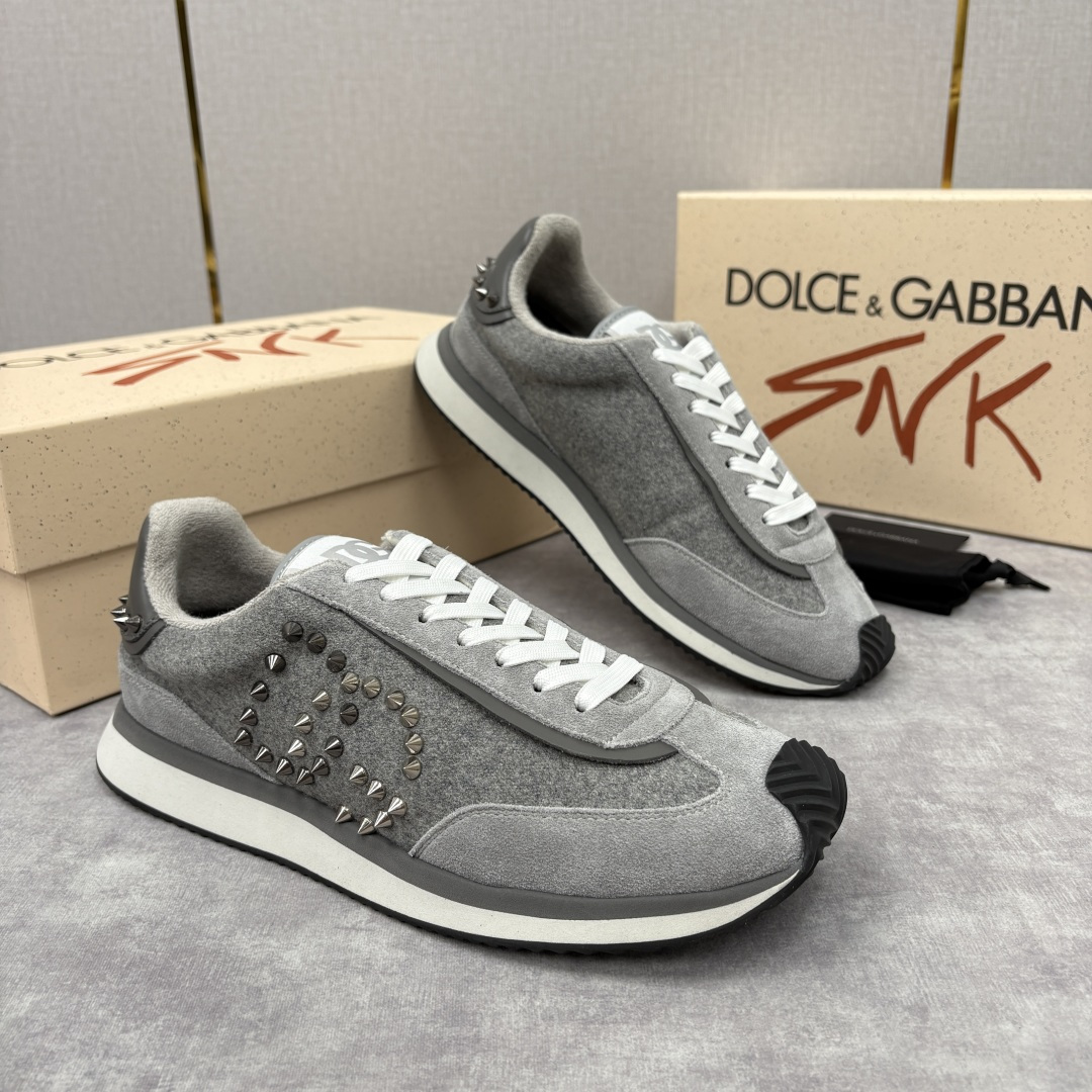 💋💍DG 家新品 Dolce &Gabban* 杜嘉～班纳 天鹅绒拼接撞色铆钉休闲运动鞋 铆钉复古运动鞋