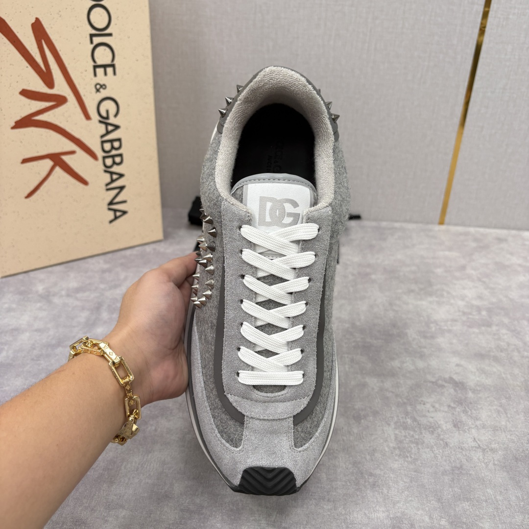 💋💍DG 家新品 Dolce &Gabban* 杜嘉～班纳 天鹅绒拼接撞色铆钉休闲运动鞋 铆钉复古运动鞋