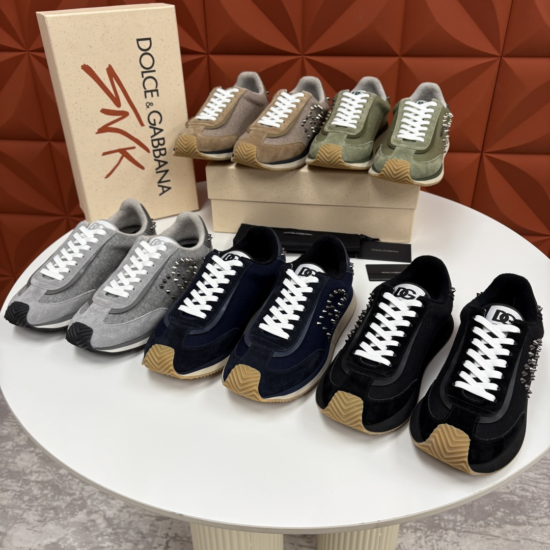 💋💍DG 家新品 Dolce &Gabban* 杜嘉～班纳 天鹅绒拼接撞色铆钉休闲运动鞋 铆钉复古运动鞋