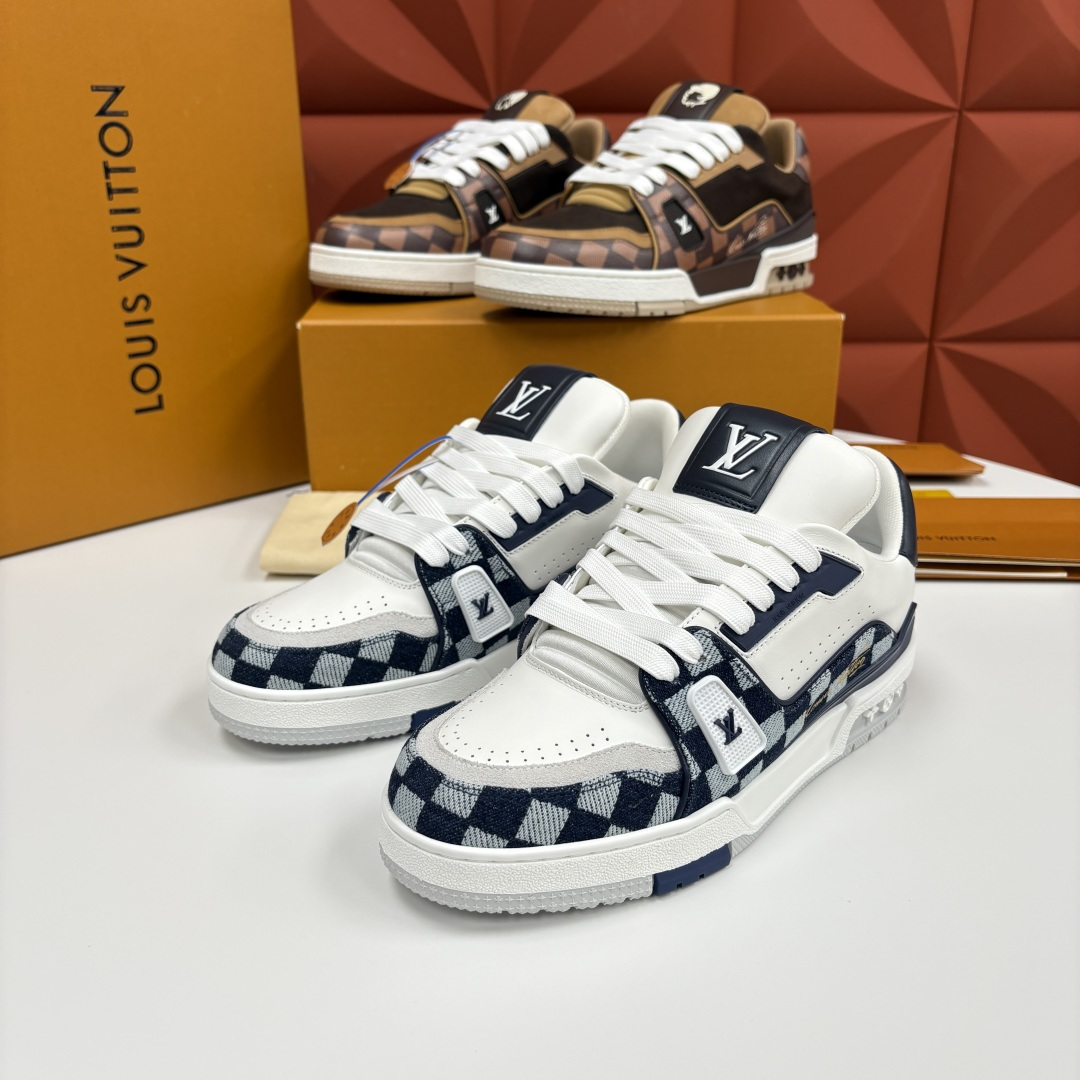 💋💍L家新品 L*V 路易～当季新品上架 TRAINER 系列运动鞋 官方 10,600 奢潮交融的复古
