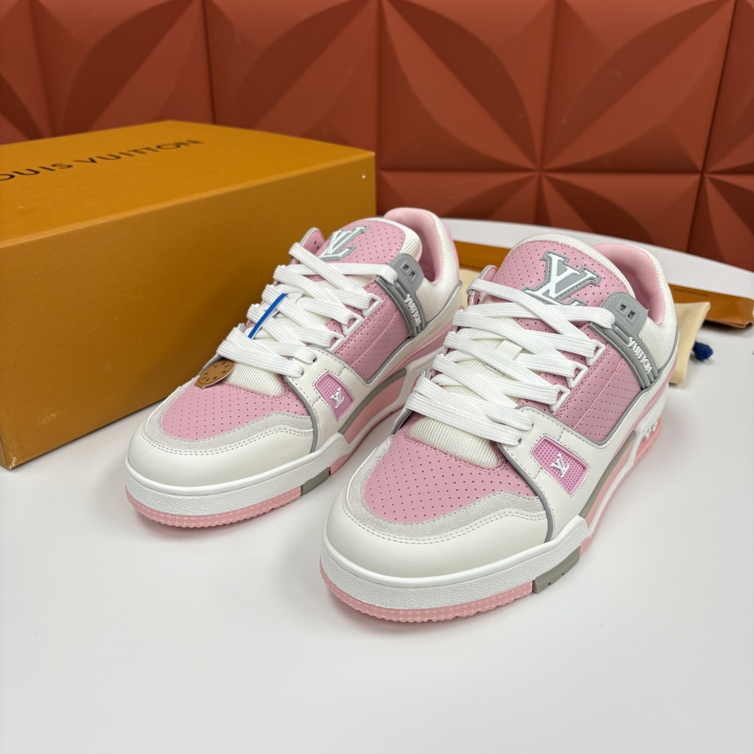 💋💍L家新品 L*V 路易～当季新品上架 TRAINER 系列运动鞋 马卡龙色系的奢甜运动风 官方 10