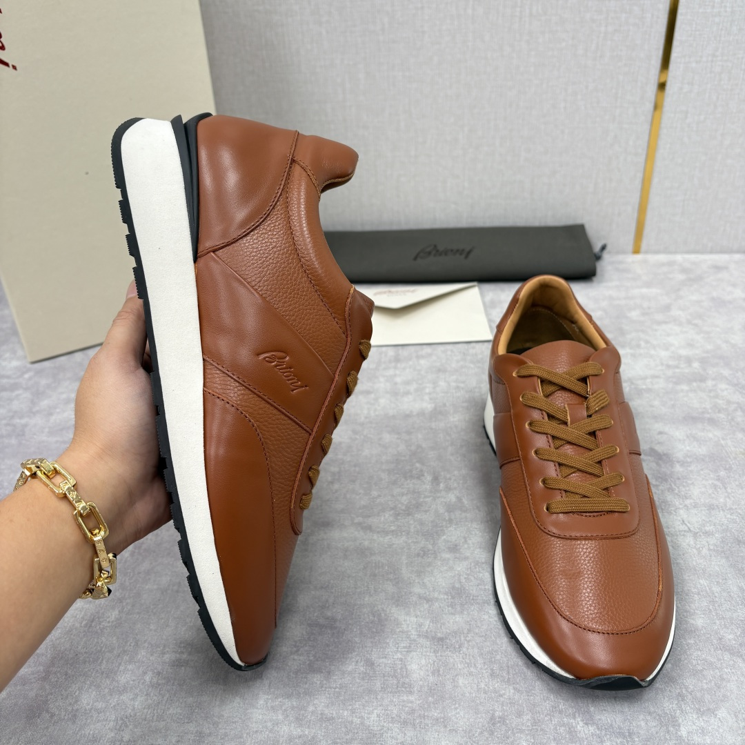 💋💍 Brion* （布里-奥尼） 男士新款休闲运动鞋跑鞋 意式奢华与运动风尚的优雅融合 该品牌于194