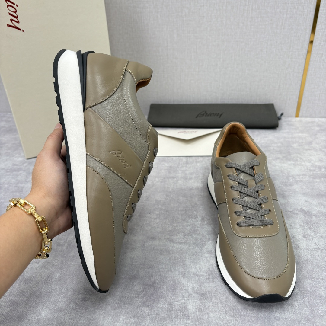 💋💍 Brion* （布里-奥尼） 男士新款休闲运动鞋跑鞋 意式奢华与运动风尚的优雅融合 该品牌于194