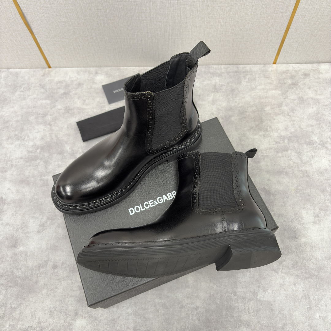 💋💍DG家新品 杜嘉-班纳 Dolce&Gabban* 男士切尔西靴皮靴系列：意式奢华的多面型格盛宴 这
