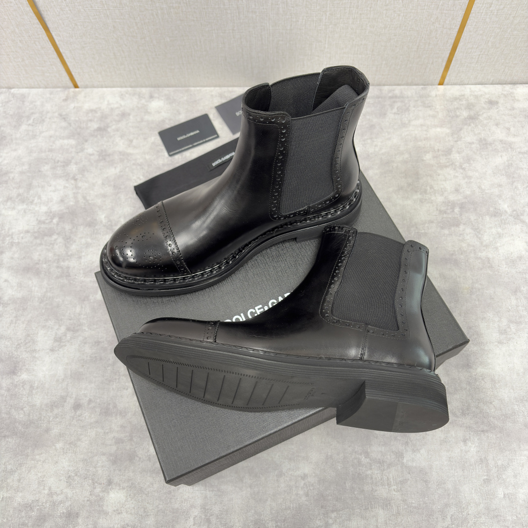 💋💍DG家新品 杜嘉-班纳 Dolce&Gabban* 男士布洛克切尔西靴皮靴系列：意式奢华与复古格调的
