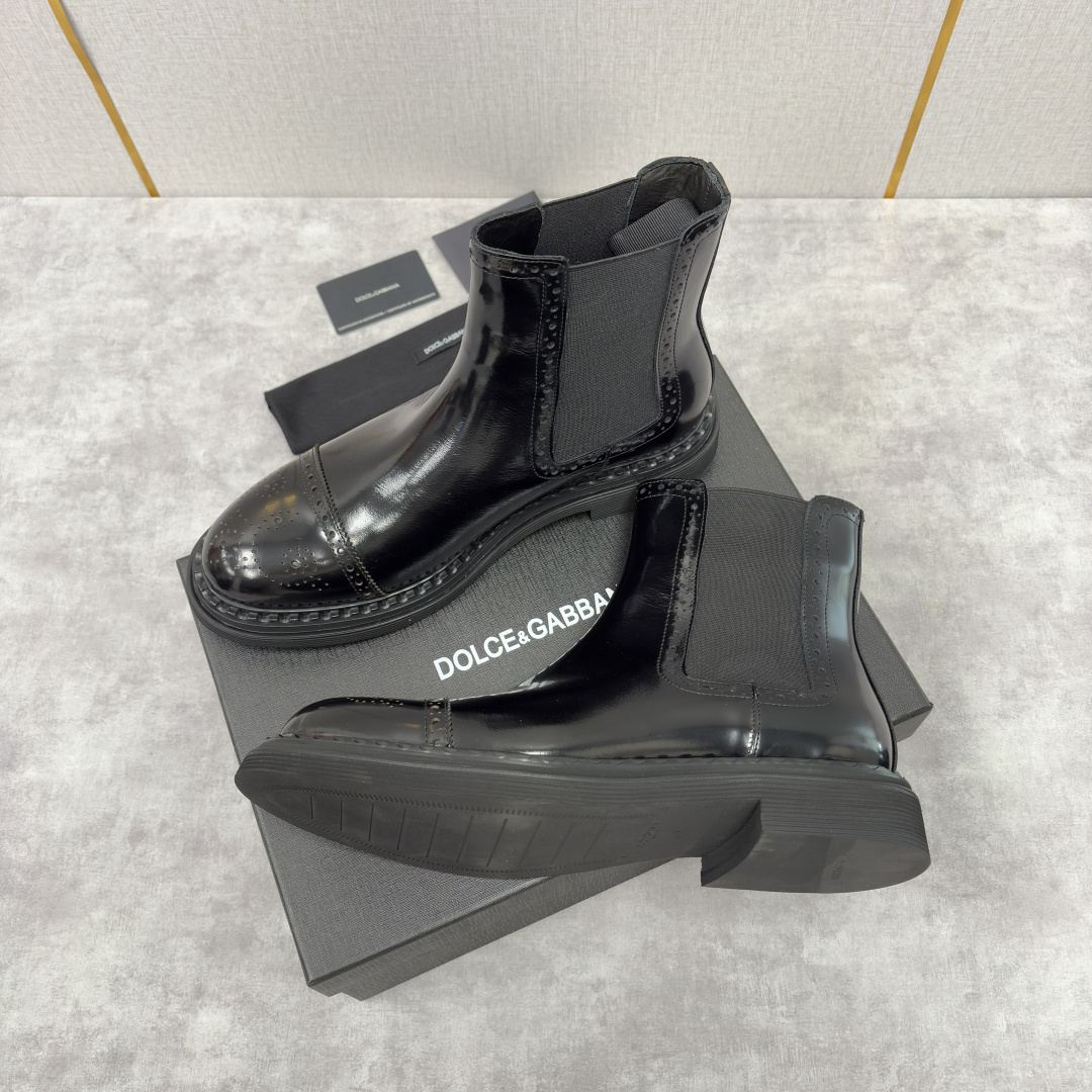 💋💍DG家新品 杜嘉-班纳 Dolce&Gabban* 男士布洛克切尔西靴皮靴系列：意式奢华与复古格调的