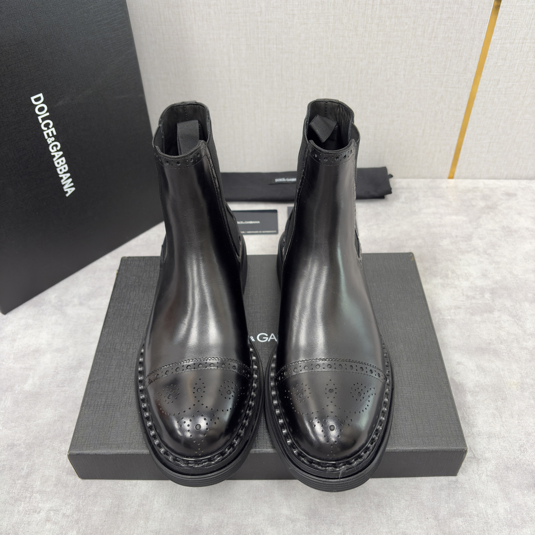 💋💍DG家新品 杜嘉-班纳 Dolce&Gabban* 男士布洛克切尔西靴皮靴系列：意式奢华与复古格调的