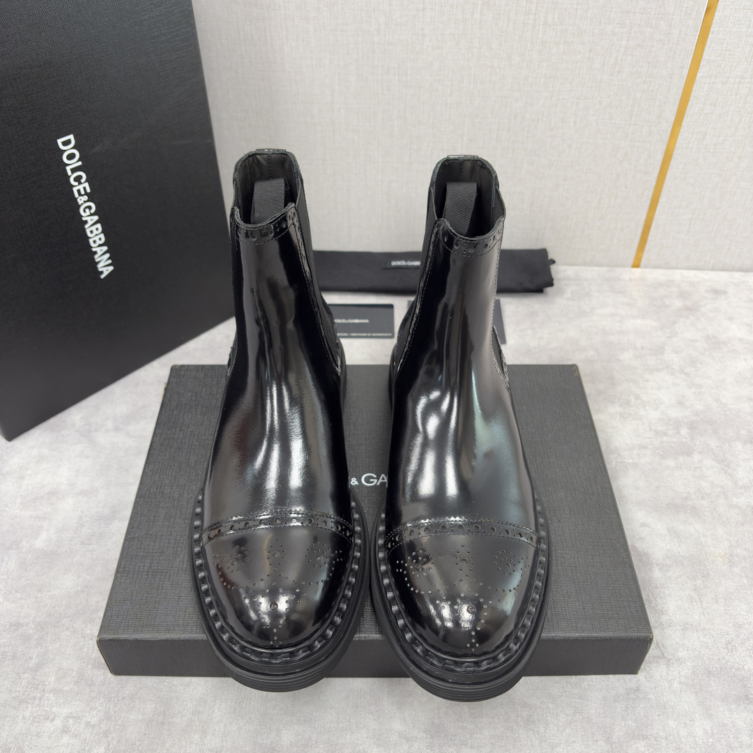💋💍DG家新品 杜嘉-班纳 Dolce&Gabban* 男士布洛克切尔西靴皮靴系列：意式奢华与复古格调的