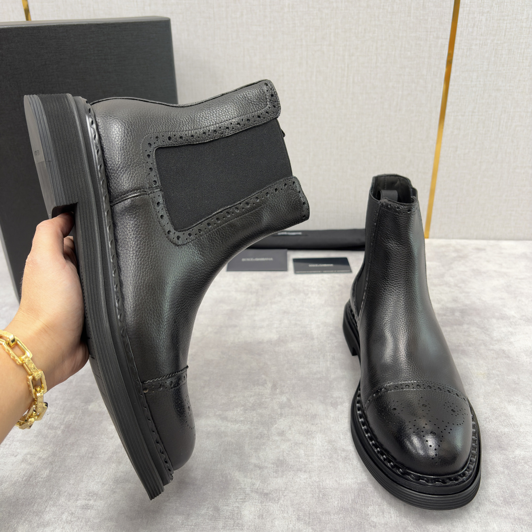 💋💍DG家新品 杜嘉-班纳 Dolce&Gabban* 男士布洛克切尔西靴皮靴系列：意式奢华与复古格调的
