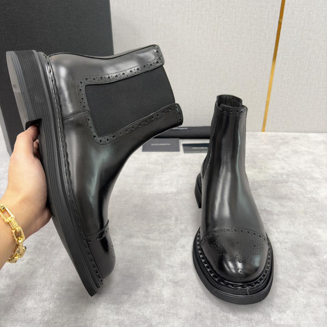 💋💍DG家新品 杜嘉-班纳 Dolce&Gabban* 男士布洛克切尔西靴皮靴系列：意式奢华与复古格调的