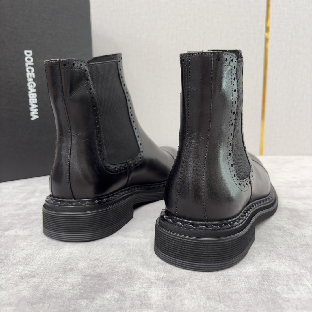 💋💍DG家新品 杜嘉-班纳 Dolce&Gabban* 男士布洛克切尔西靴皮靴系列：意式奢华与复古格调的