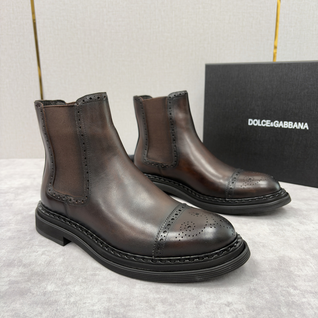 💋💍DG家新品 杜嘉-班纳 Dolce&Gabban* 男士布洛克切尔西靴皮靴系列：意式奢华与复古格调的