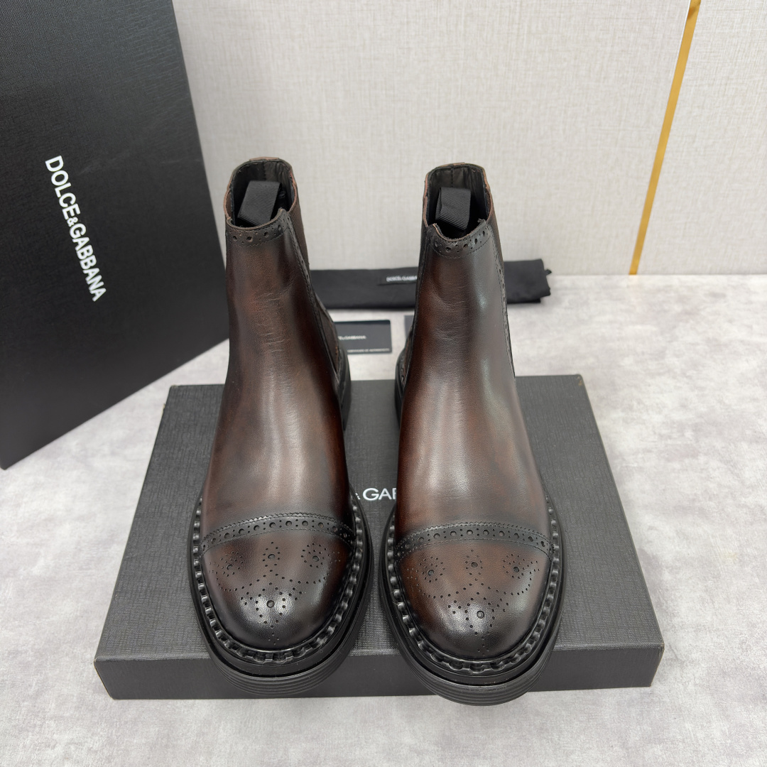 💋💍DG家新品 杜嘉-班纳 Dolce&Gabban* 男士布洛克切尔西靴皮靴系列：意式奢华与复古格调的