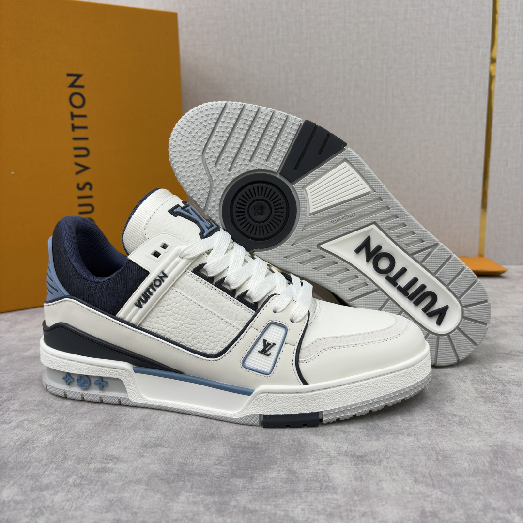💋💍L家新品 L*V 路易～当季新品上架 TRAINER 系列运动鞋 官方 10,400 色彩狂想与复古