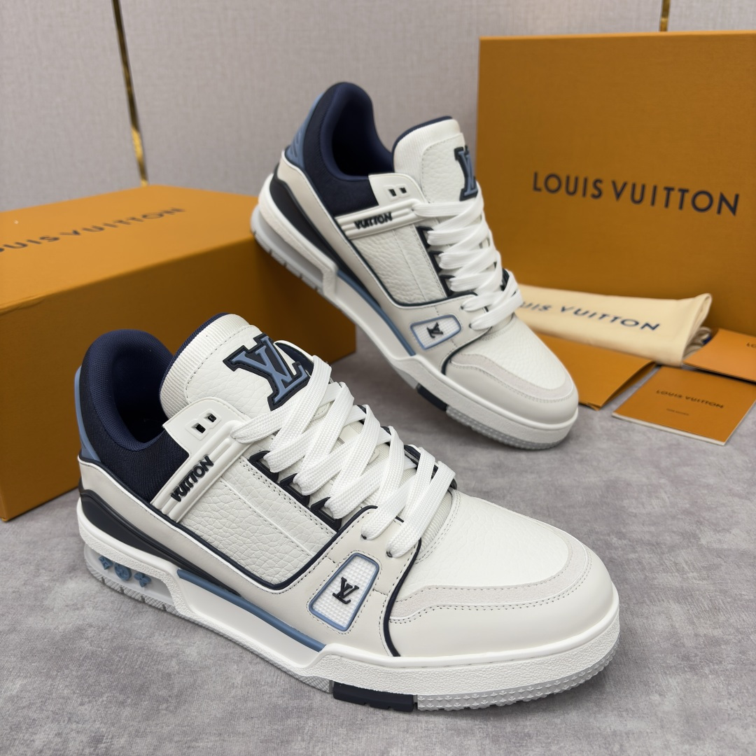 💋💍L家新品 L*V 路易～当季新品上架 TRAINER 系列运动鞋 官方 10,400 色彩狂想与复古