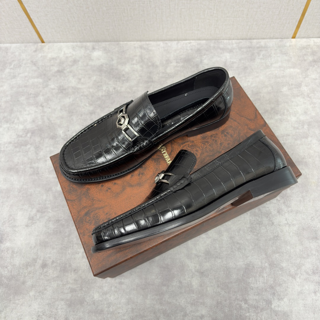 💋💍Stefano-ricci 史蒂*芬新品 乐福鞋皮鞋 鳄鱼纹🐊压纹牛皮手工改色擦色而成 ，鞋面的标志