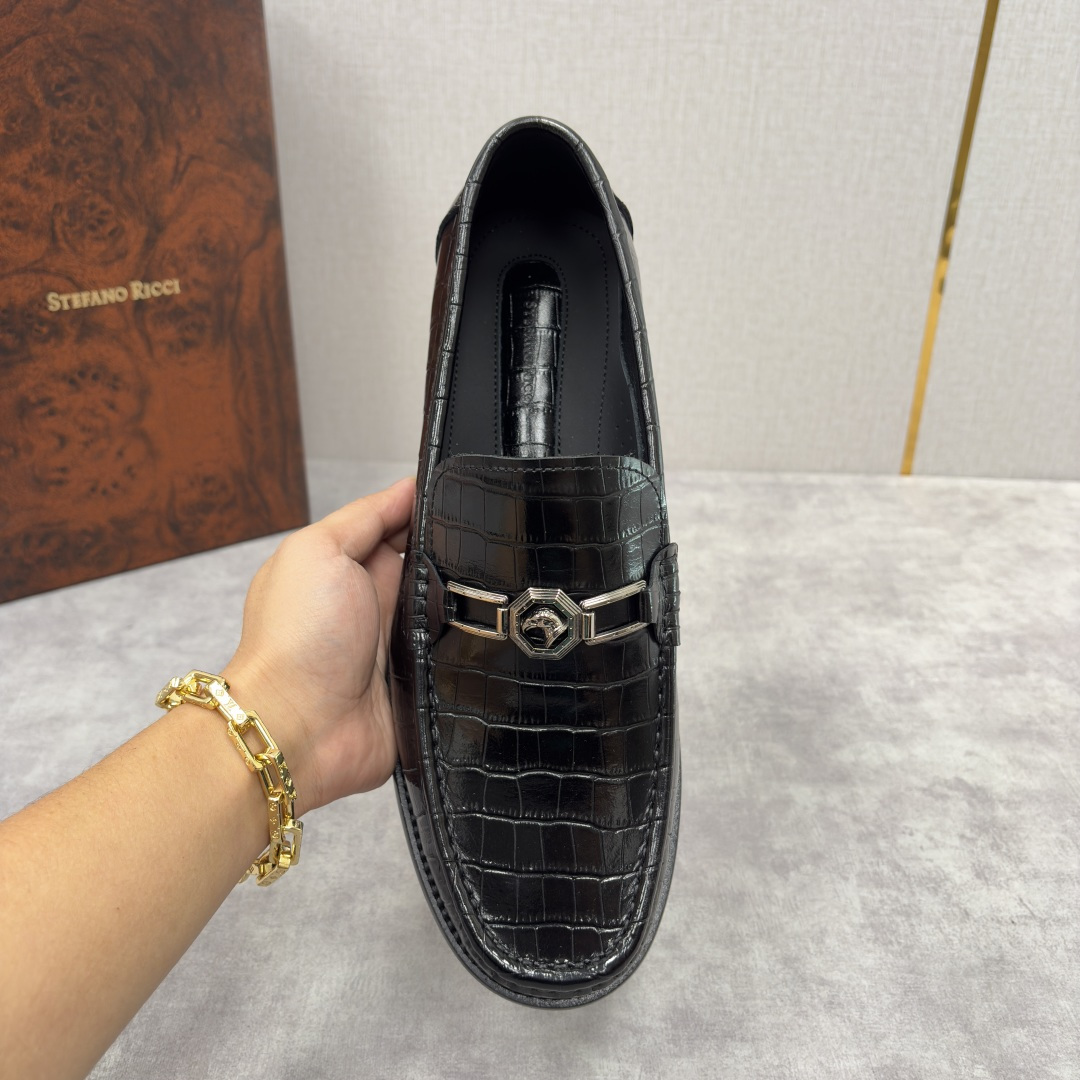 💋💍Stefano-ricci 史蒂*芬新品 乐福鞋皮鞋 鳄鱼纹🐊压纹牛皮手工改色擦色而成 ，鞋面的标志